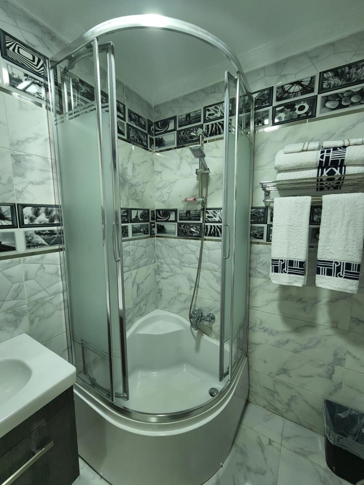 Luxury Near Airport Apartment Cairo